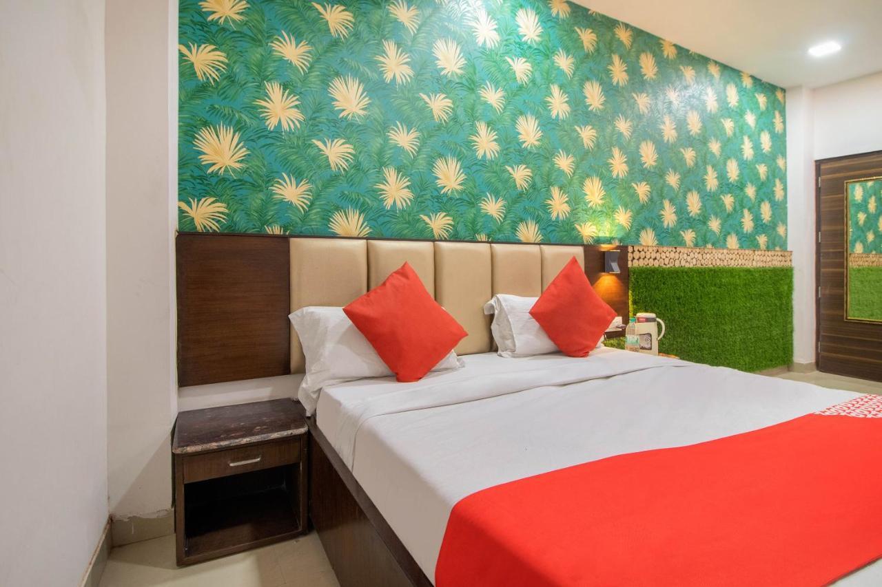 Oyo 48489 Adarsh Plaza Hotel Sahāranpur Exterior foto